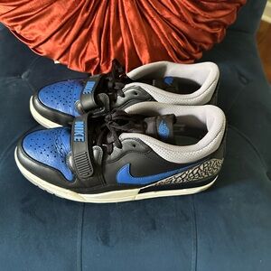 Jordan Legacy 312